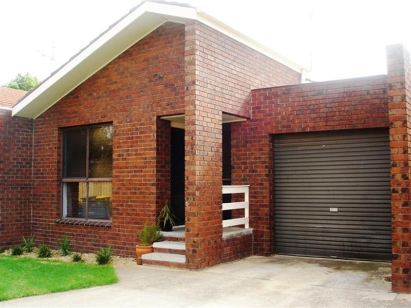 2/49 Oberon Drive, Belmont VIC 3216