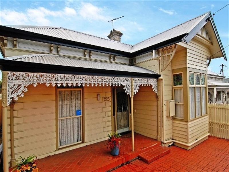 225 Pakington Street, Newtown VIC 3220