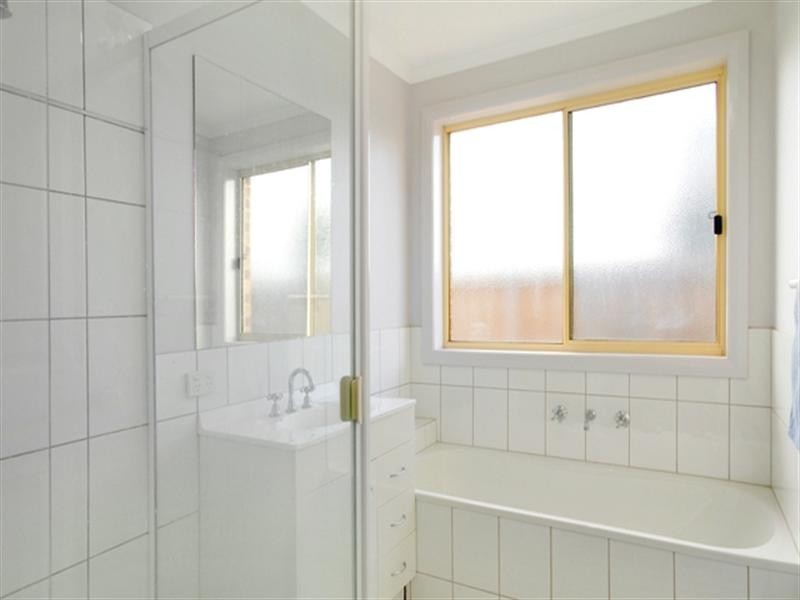 2 Nigella Avenue, Corio VIC 3214