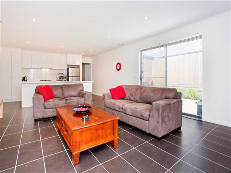 3/48 Torquay Road, Belmont VIC 3216