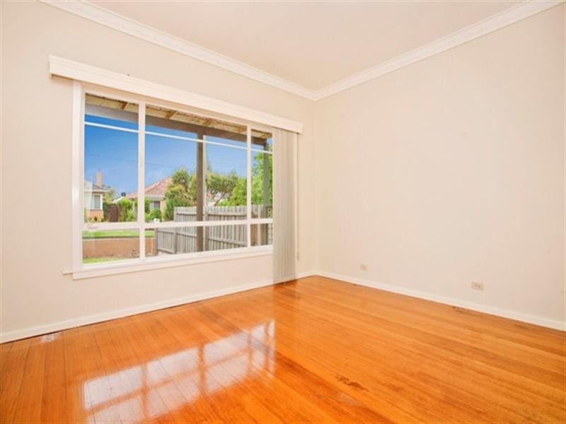 1/10 Matlock Street, Herne Hill VIC 3218