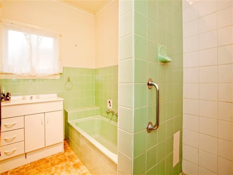 51 Settlement Road, Belmont VIC 3216