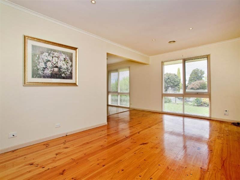 11 Durran Street, St Albans Park VIC 3219