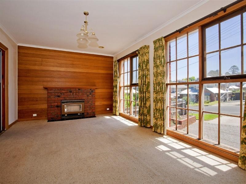 37 Thornhill Road, Highton VIC 3216