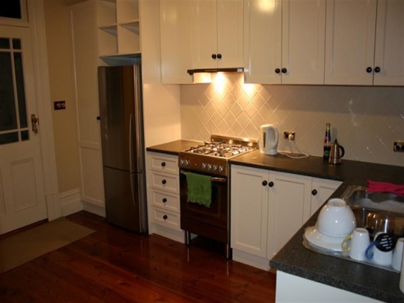 11B Pevensey Crecent, Geelong VIC 3220