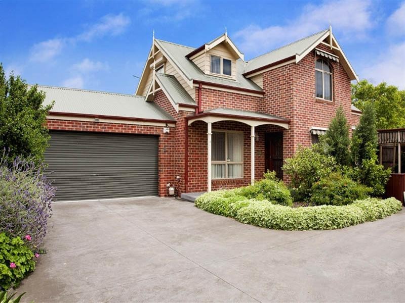 3/3 Volum Street, Manifold Heights VIC 3218