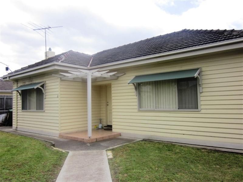 2 Rotherham Street, Belmont VIC 3216