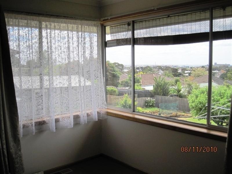 23 Acacia Street, Hamlyn Heights VIC 3215