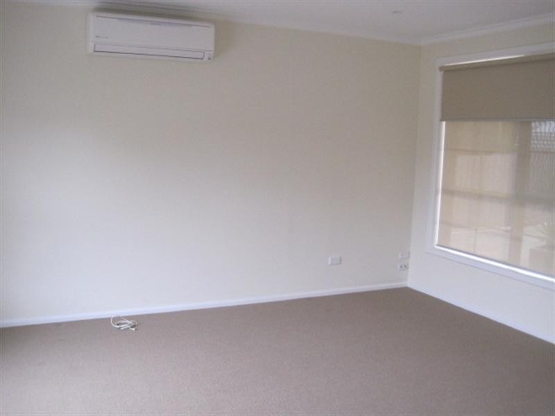 2/84 Braund Avenue, Bell Post Hill VIC 3215