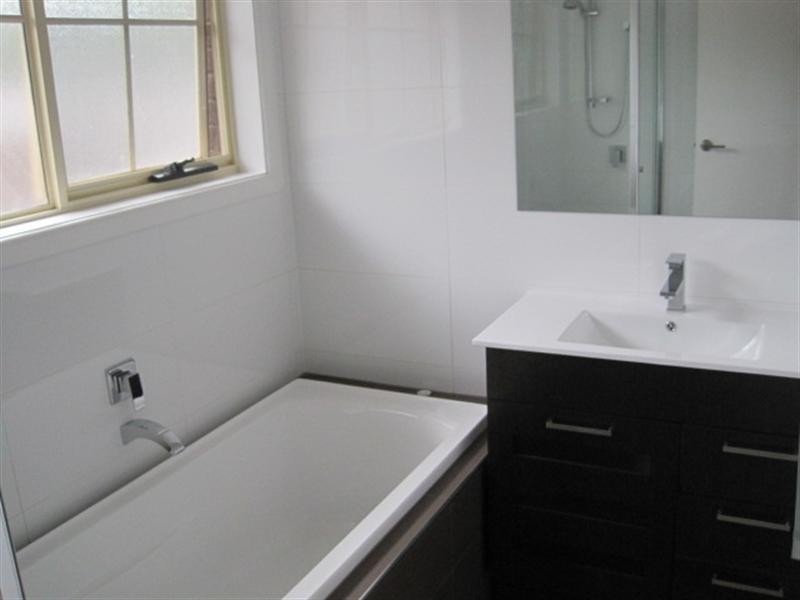 2/84 Braund Avenue, Bell Post Hill VIC 3215