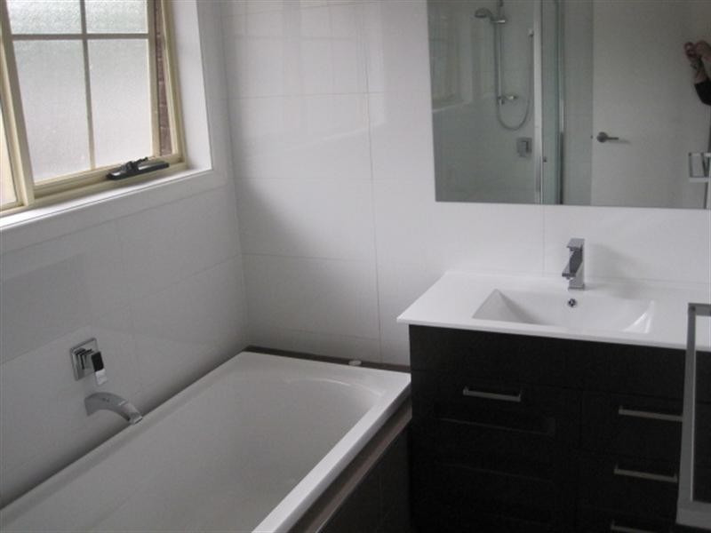 2/84 Braund Avenue, Bell Post Hill VIC 3215