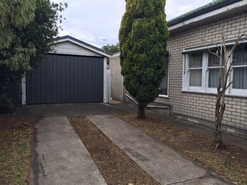 11 Corio Street, Belmont VIC 3216