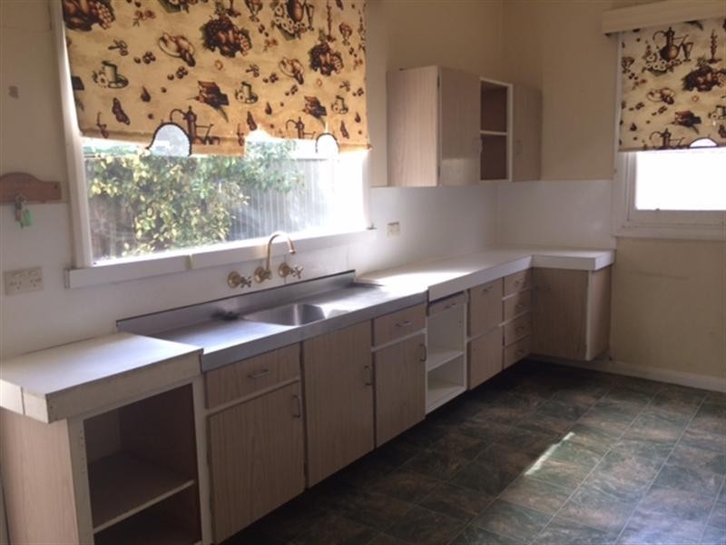 11 Corio Street, Belmont VIC 3216