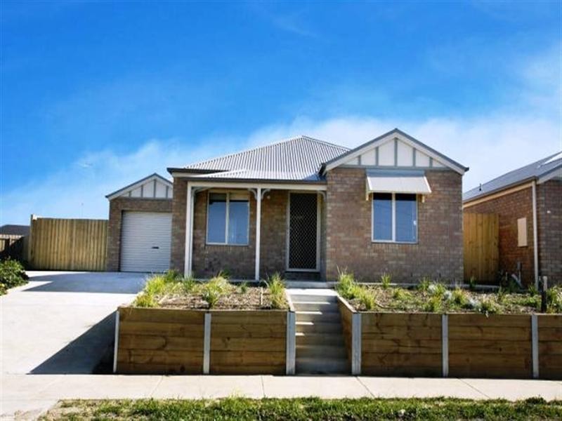 28 Hewitt Drive, Grovedale VIC 3216