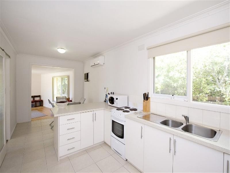 102 South Valley Road, Highton VIC 3216