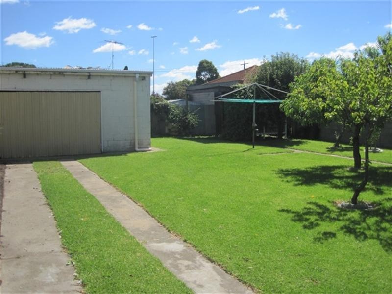 7 Vautier Street, Rippleside VIC 3215