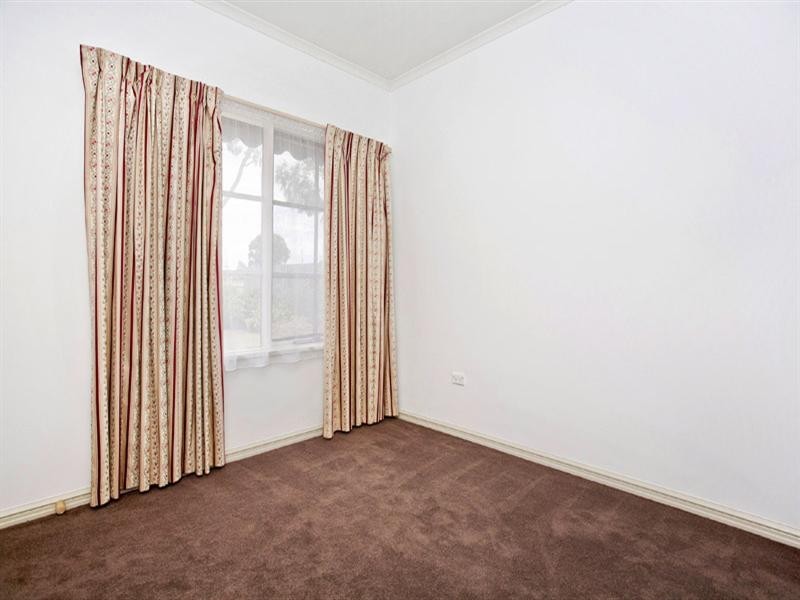 1/2 Hopkins Street, Winchelsea VIC 3241