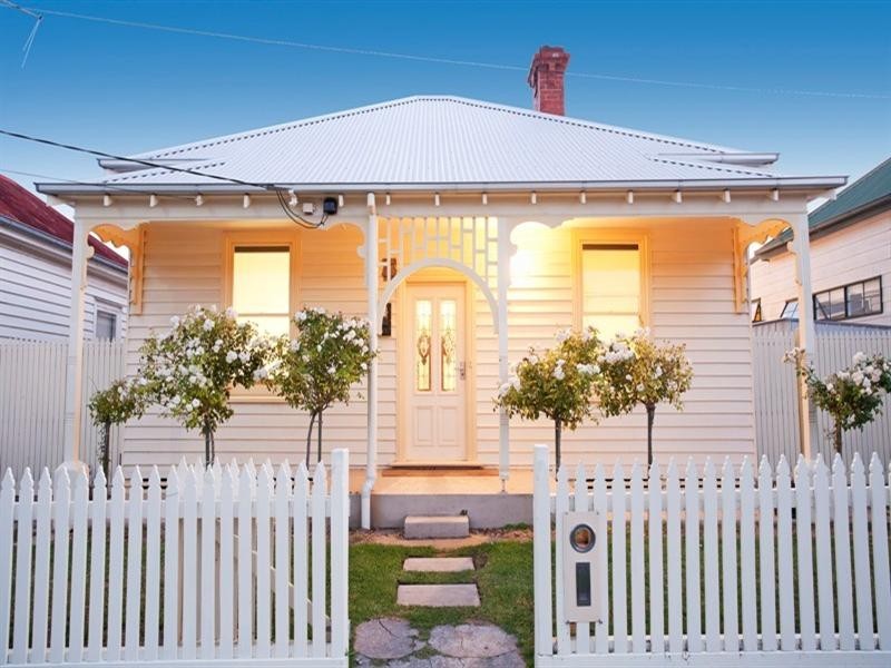 67 Saffron Street, Newtown VIC 3220