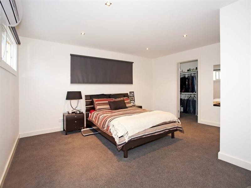 67 Saffron Street, Newtown VIC 3220