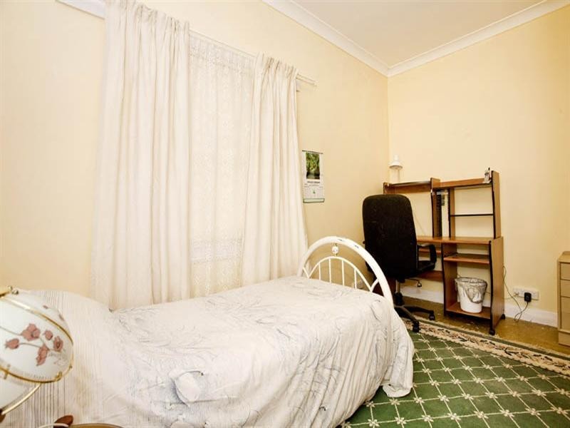 14 Churchill Avenue, Newtown VIC 3220