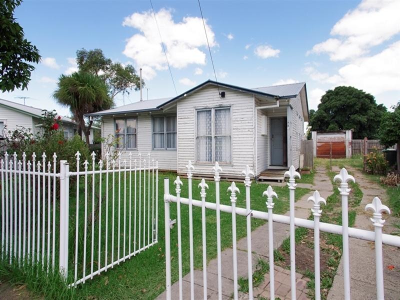 6 Emu Court, Norlane VIC 3214