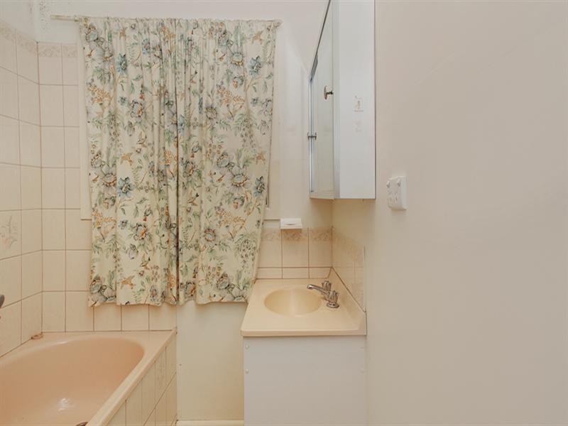 6 Emu Court, Norlane VIC 3214