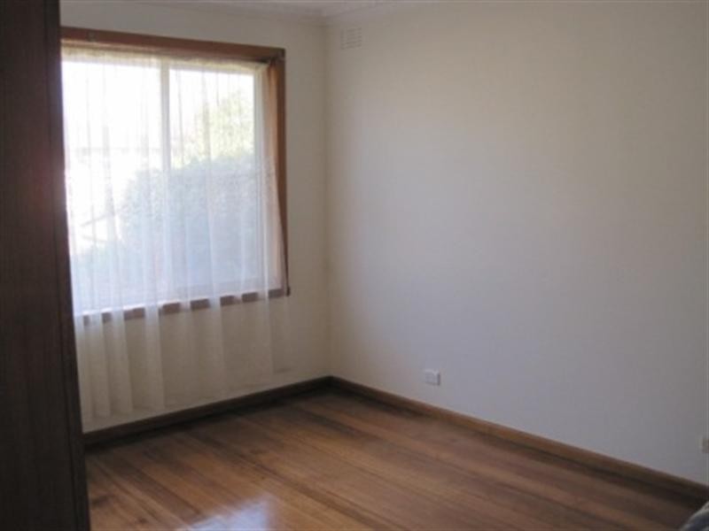 36 Neil Street, Bell Post Hill VIC 3215