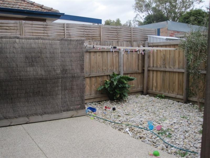 1/44 Mervyn Street, Newtown VIC 3220