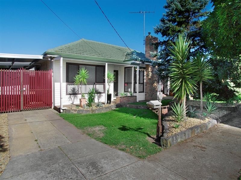 5 Anzac Avenue, Leopold VIC 3224