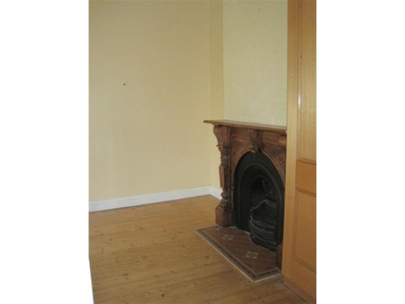 25 Waratah Street, Geelong West VIC 3218