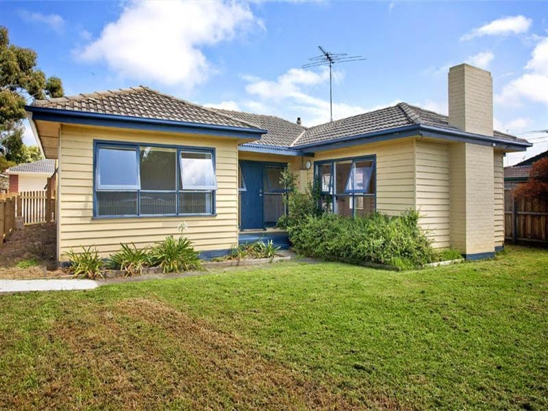 16 Dew Street, Whittington VIC 3219