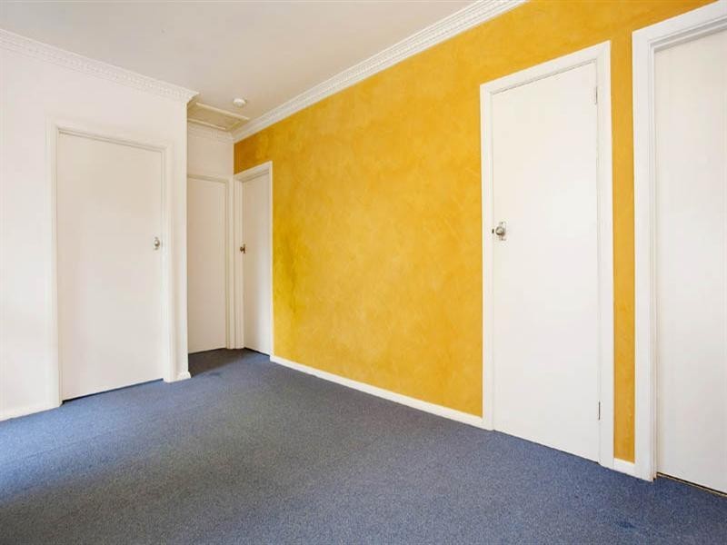 16 Dew Street, Whittington VIC 3219