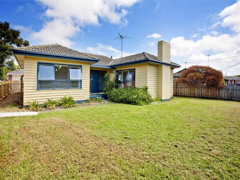 16 Dew Street, Whittington VIC 3219