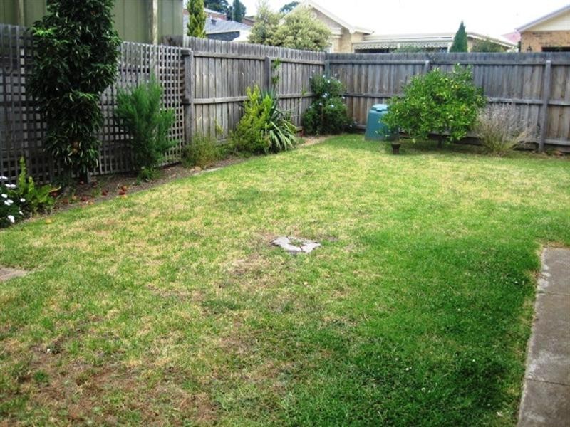 2/12 Glenmire Street, Highton VIC 3216