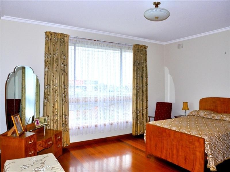 18 Settlement Road, Belmont VIC 3216