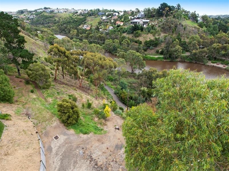 1/21 Heathfield Court, Newtown VIC 3220