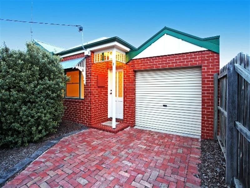 2/81 Weller Street, Geelong West VIC 3218