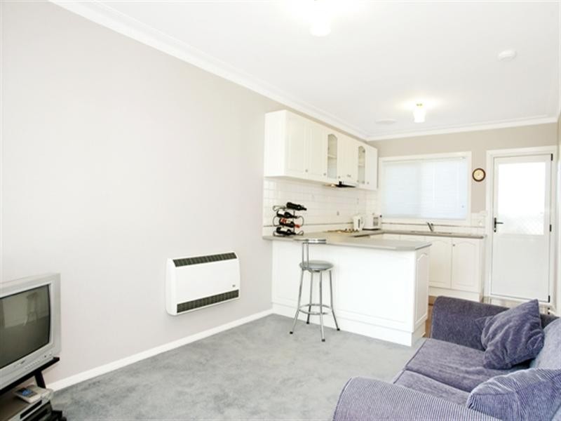 4/2-8 Church Street, North Geelong VIC 3215