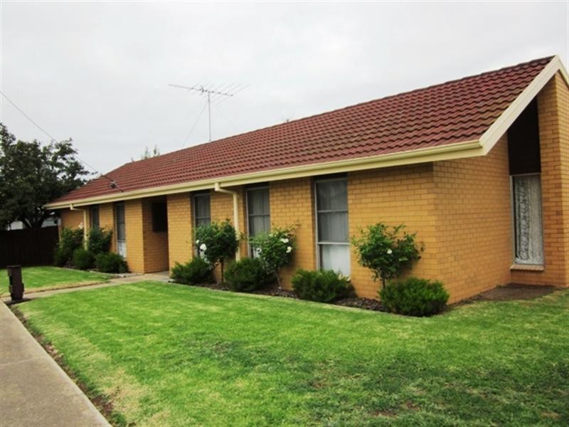 14 McGuiness Court, Corio VIC 3214