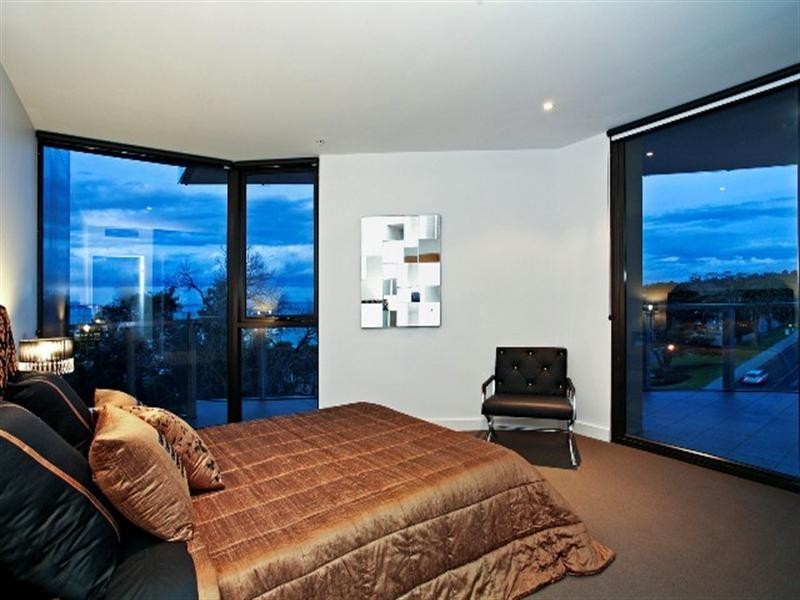 402/120 Brougham Street – Promenade Tower, Geelong VIC 3220