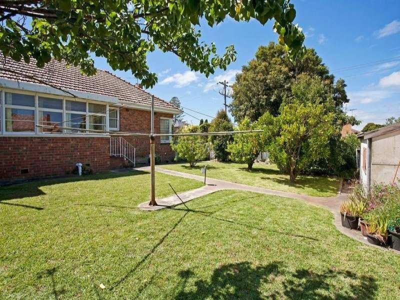 1 Merton Grove, Manifold Heights VIC 3218