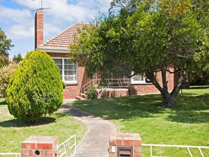 1 Merton Grove, Manifold Heights VIC 3218