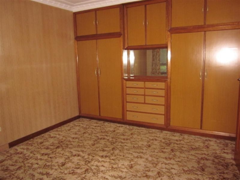 215 High Street, Belmont VIC 3216