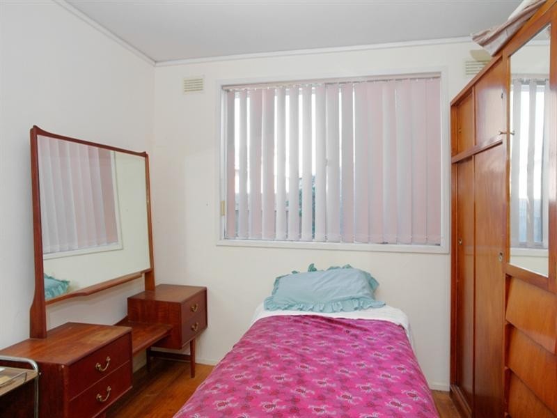 10 Lucas Street, Newcomb VIC 3219