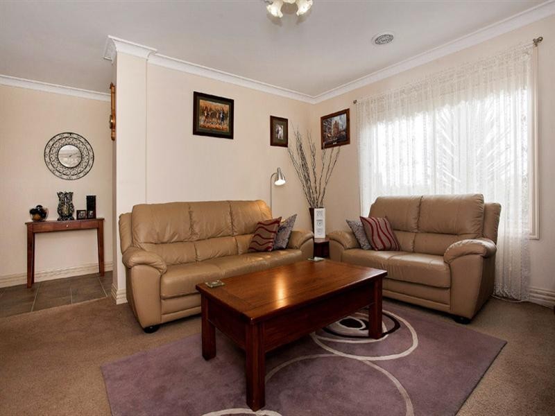 38 Paratone Crescent, St Albans Park VIC 3219