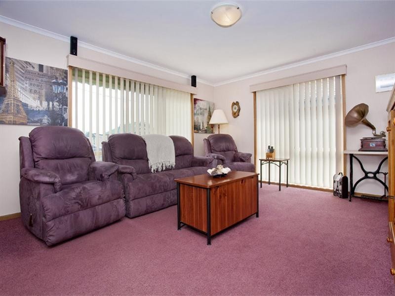 31 Carbine Drive, St Albans Park VIC 3219