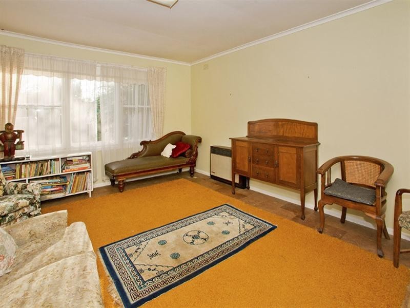38 Wilsons Road, Newcomb VIC 3219