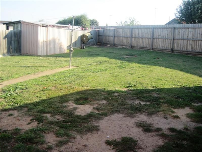 7 Hodges Court, Breakwater VIC 3219