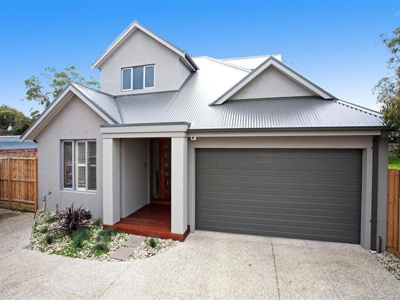 2/44 Mervyn Street, Newtown VIC 3220