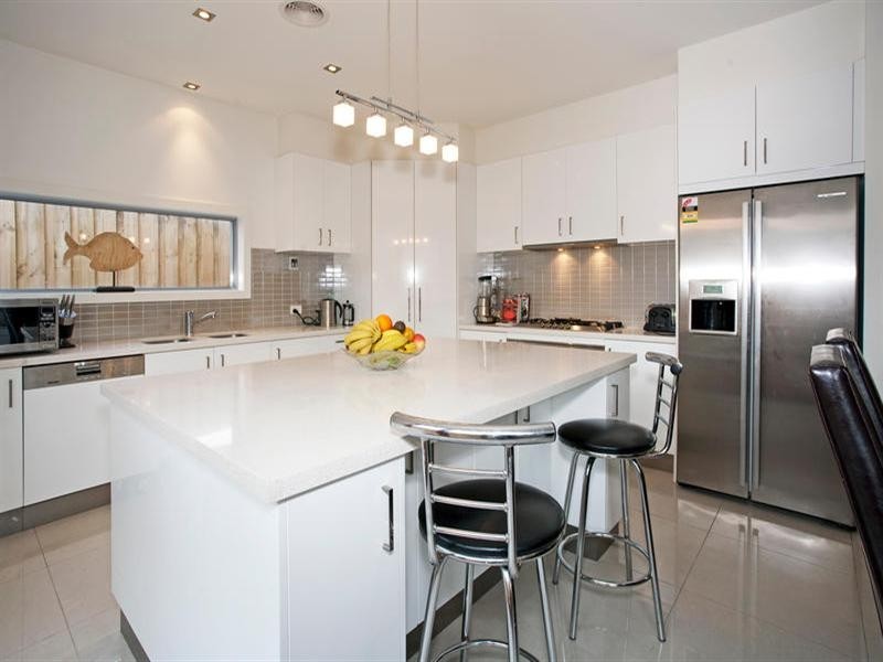 2/44 Mervyn Street, Newtown VIC 3220